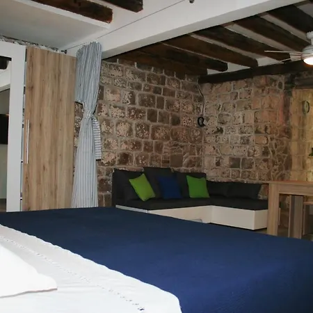 Aman Apartman Lejlighed